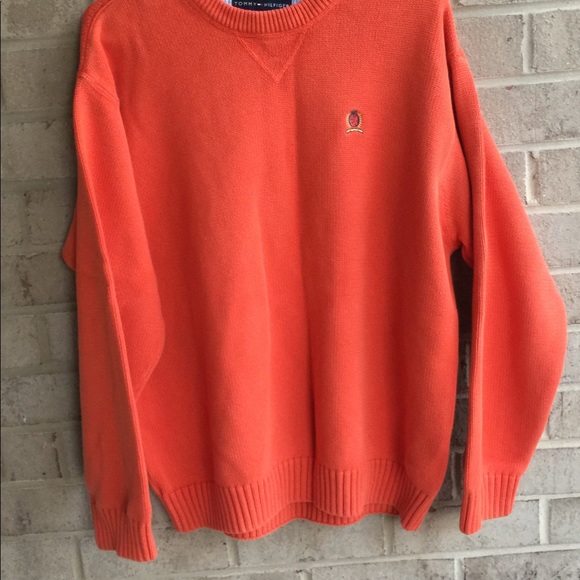 Vintage Tommy Hilfiger crest logo sweater - Picture 3 of 8